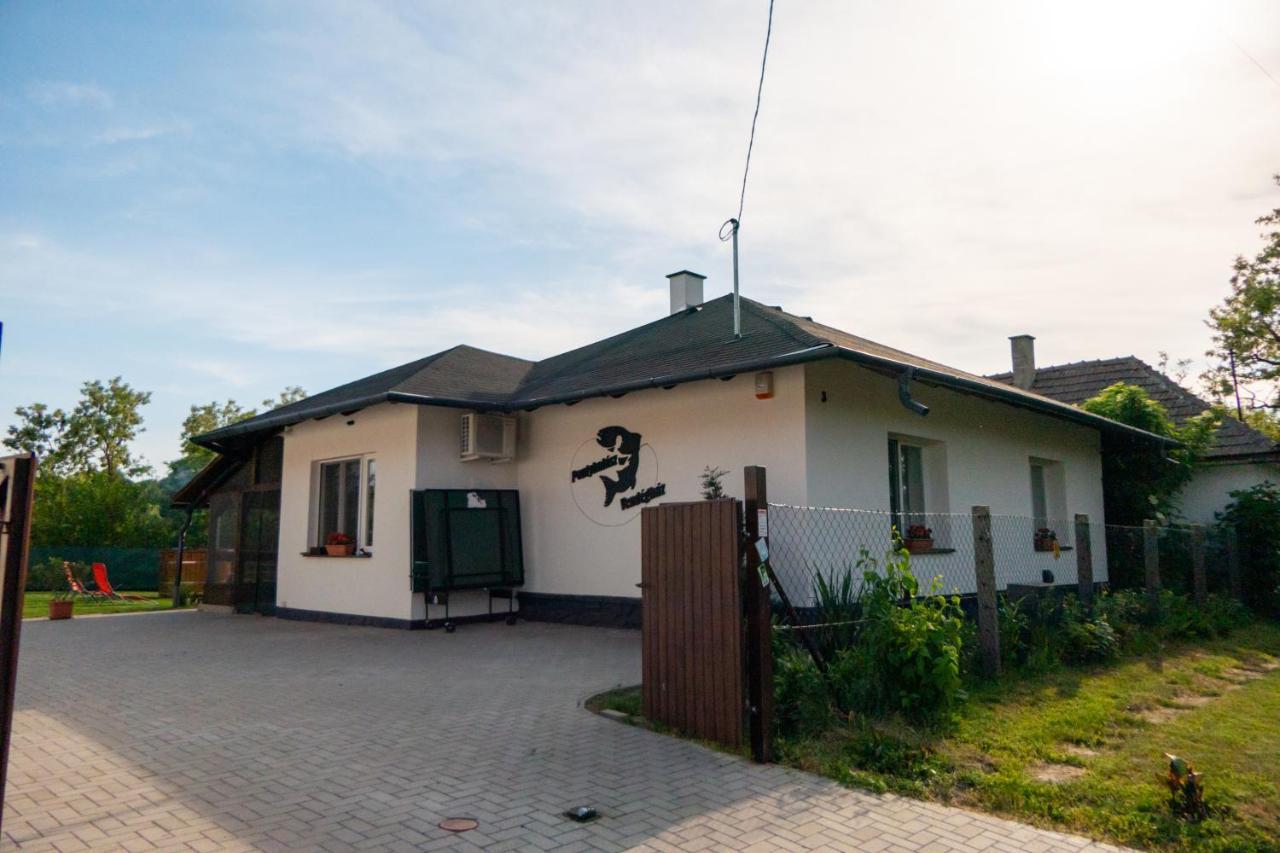 Pontyhalász Vendégház Tiszabábolna Exterior foto